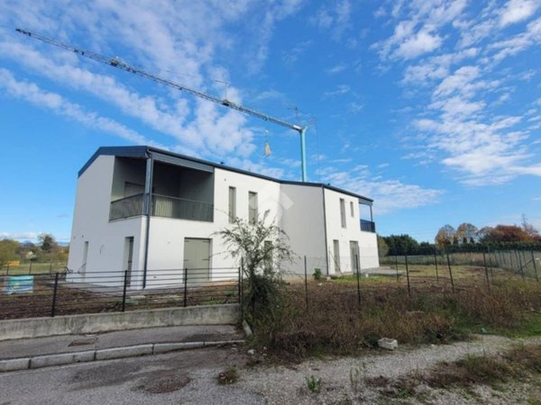 casa indipendente in vendita a Verona in zona Musicisti / Santa Croce