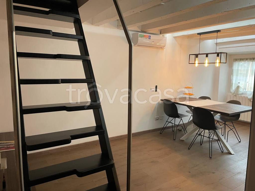 appartamento in vendita a Verona in zona Veronetta