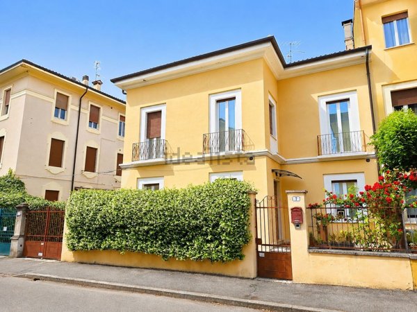 casa indipendente in vendita a Verona in zona Veronetta