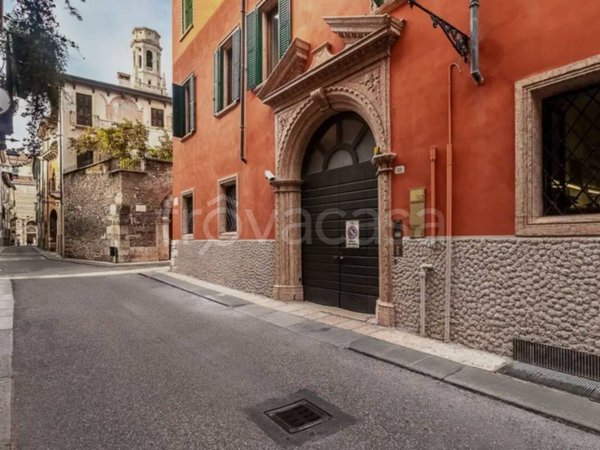 appartamento in vendita a Verona in zona Centro Storico