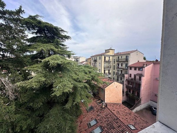 appartamento in vendita a Verona in zona Veronetta