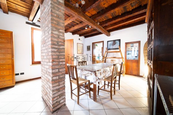 appartamento in vendita a Verona in zona Cittadella