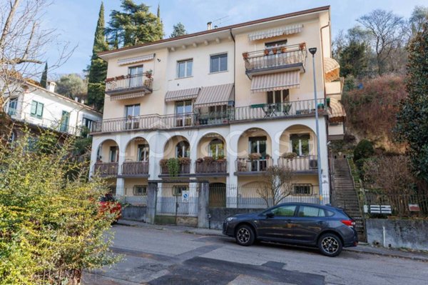 appartamento in vendita a Verona in zona Valdonega