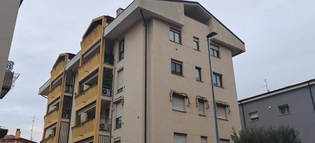 appartamento in vendita a Verona in zona San Zeno
