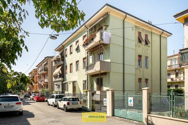 appartamento in vendita a Verona in zona Borgo Roma