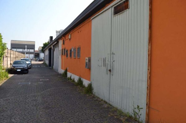 capannone in vendita a Verona