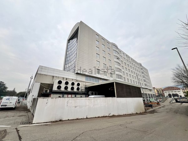 ufficio in vendita a Verona in zona Porto Crencano