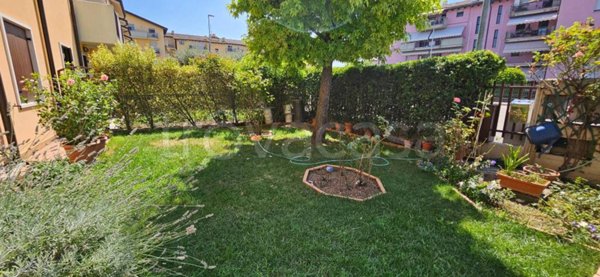 casa indipendente in vendita a Verona in zona Cadidavid