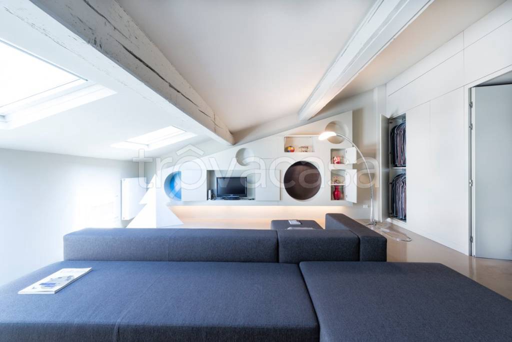 appartamento in vendita a Verona in zona Centro Storico