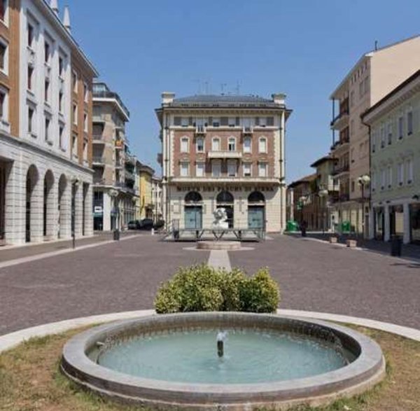 appartamento in vendita a Verona in zona Cittadella