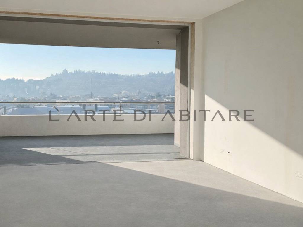 appartamento in vendita a Verona in zona Centro Storico