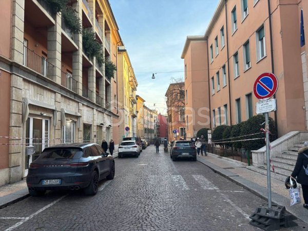 negozio in vendita a Verona in zona Centro Storico