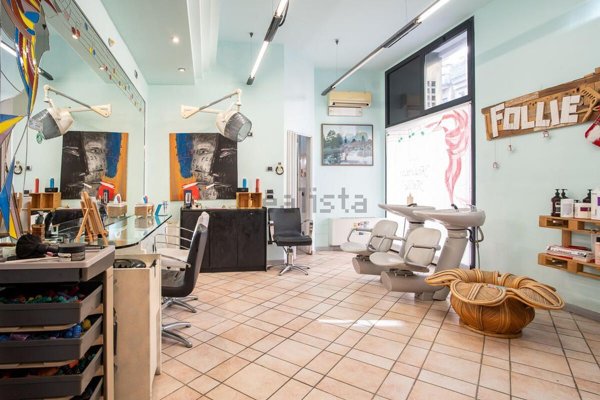 locale commerciale in vendita a Verona