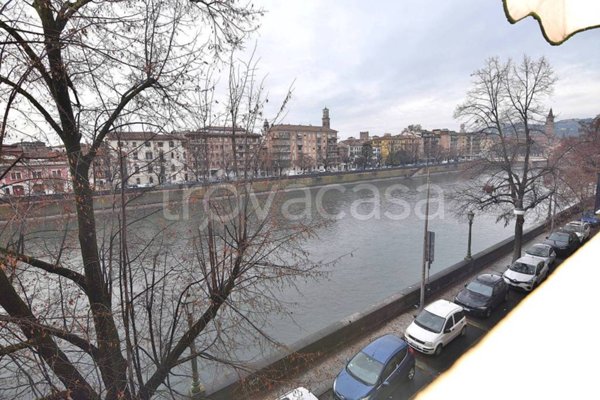 appartamento in vendita a Verona in zona Veronetta