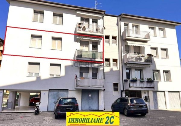 appartamento in vendita a Verona in zona Borgo Roma