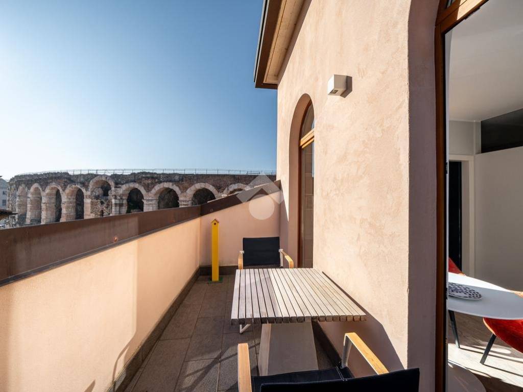 appartamento in vendita a Verona in zona Centro Storico