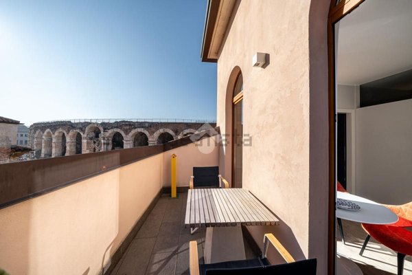 appartamento in vendita a Verona in zona Centro Storico