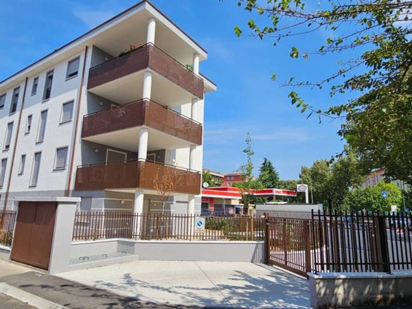 appartamento in vendita a Verona in zona Borgo Roma