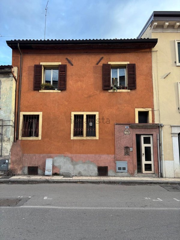 appartamento in vendita a Verona in zona San Zeno