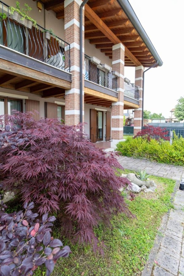 casa indipendente in vendita a Verona in zona Chievo