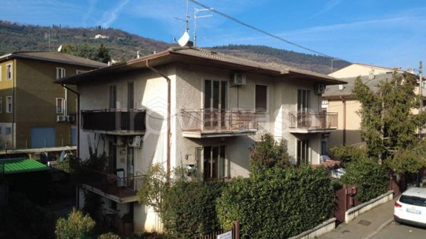 casa indipendente in vendita a Verona in zona Centro Storico