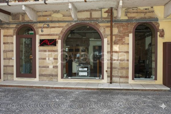 appartamento in vendita a Verona in zona Centro Storico
