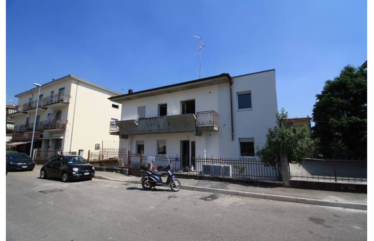 appartamento in vendita a Verona in zona Borgo Roma