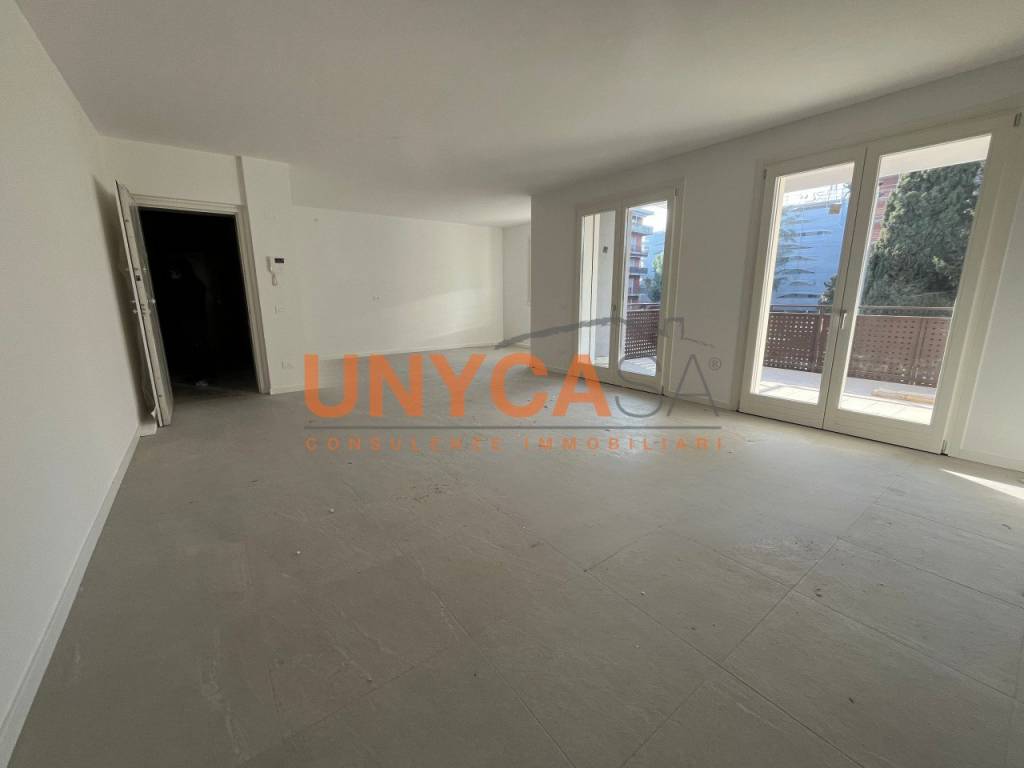 appartamento in vendita a Verona in zona Cadidavid