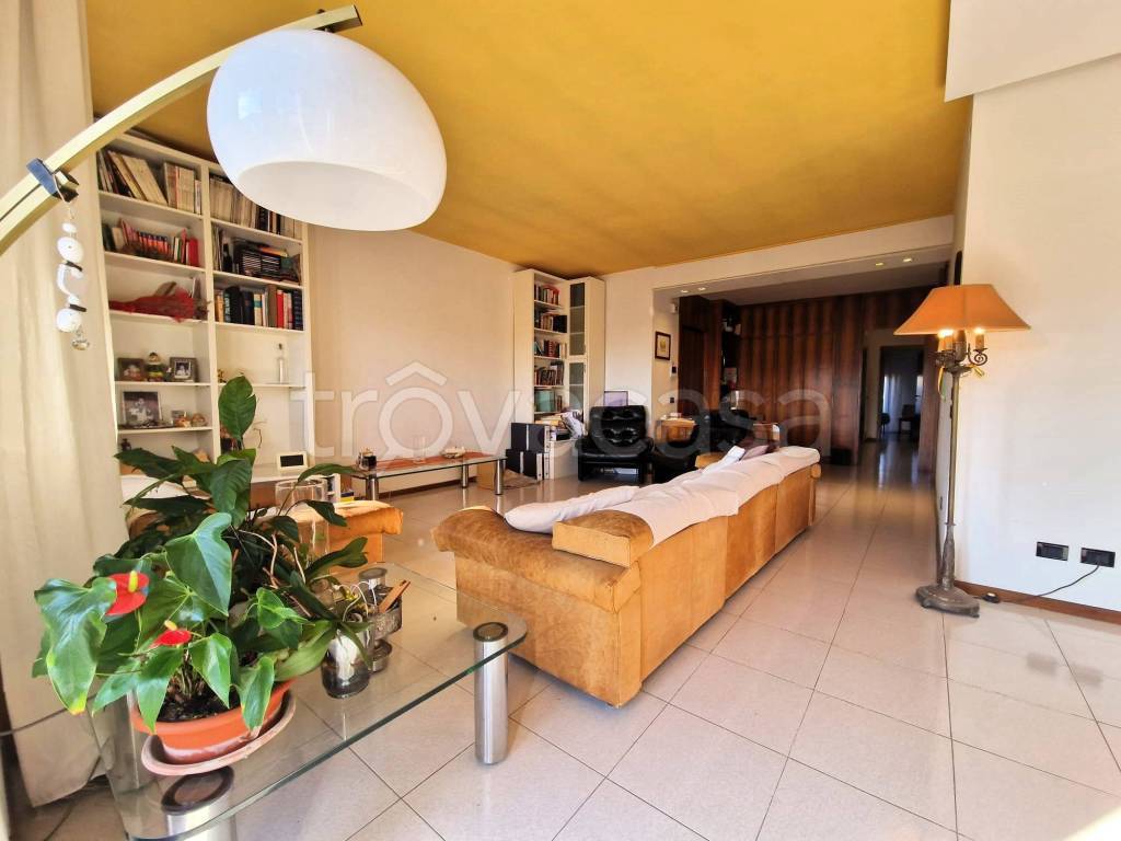 appartamento in vendita a Verona in zona Golosine