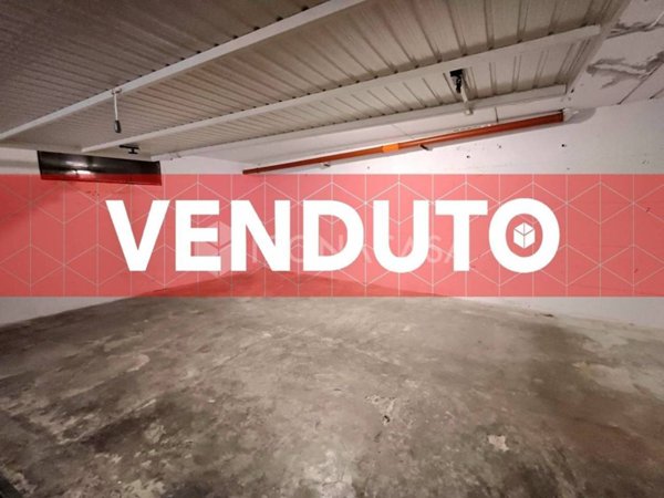 box auto in vendita a Verona in zona San Massimo all'Adige