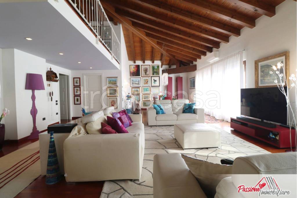 appartamento in vendita a Verona in zona Avesa