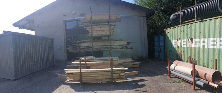 locale commerciale in vendita a Verona in zona San Michele