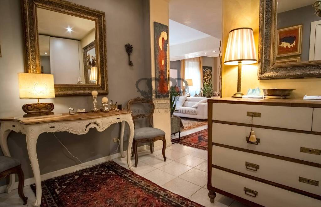 appartamento in vendita a Verona in zona Centro Storico