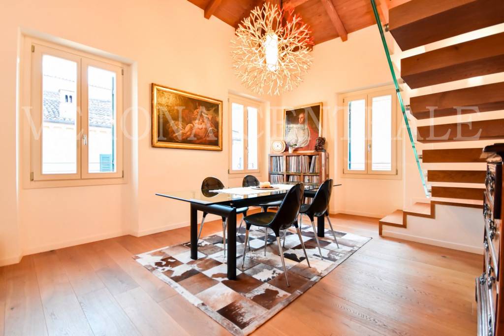 appartamento in vendita a Verona in zona Centro Storico