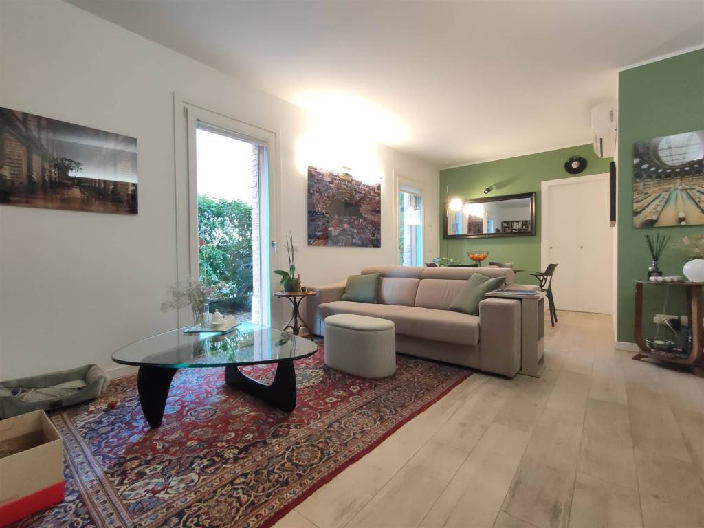 appartamento in vendita a Verona in zona Valdonega