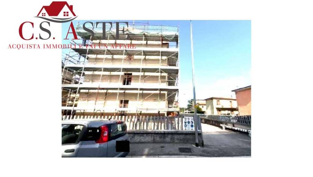 appartamento in vendita a Verona in zona Borgo Roma