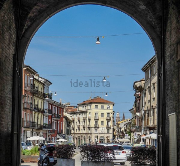 appartamento in vendita a Verona in zona Veronetta