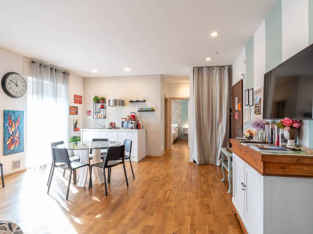 appartamento in vendita a Verona in zona Santa Lucia