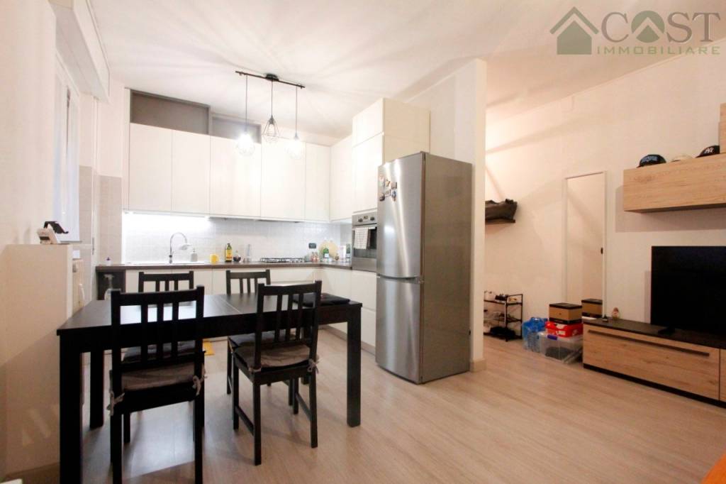 appartamento in vendita a Verona in zona Borgo Roma