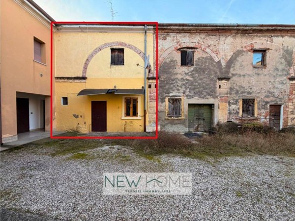 casa indipendente in vendita a Verona in zona Borgo Roma
