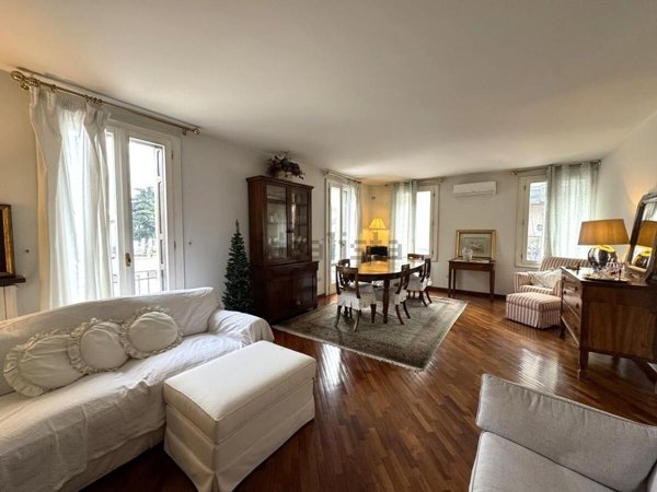 casa indipendente in vendita a Verona in zona Borgo Roma