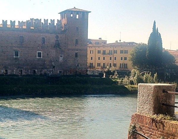 appartamento in vendita a Verona in zona Centro Storico