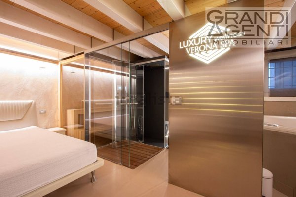 appartamento in vendita a Verona in zona Centro Storico