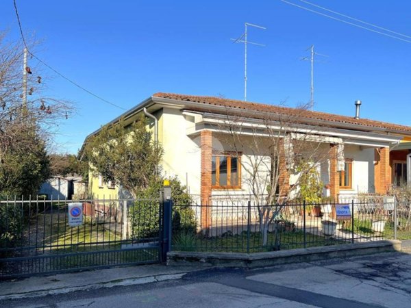 appartamento in vendita a Verona in zona Cadidavid