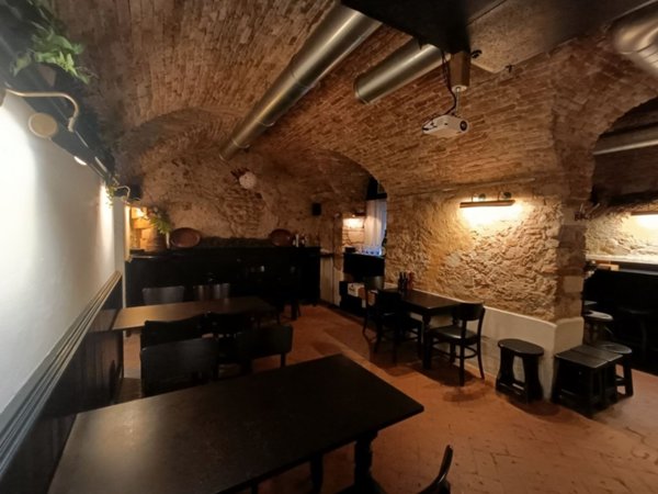 negozio in vendita a Verona in zona Veronetta