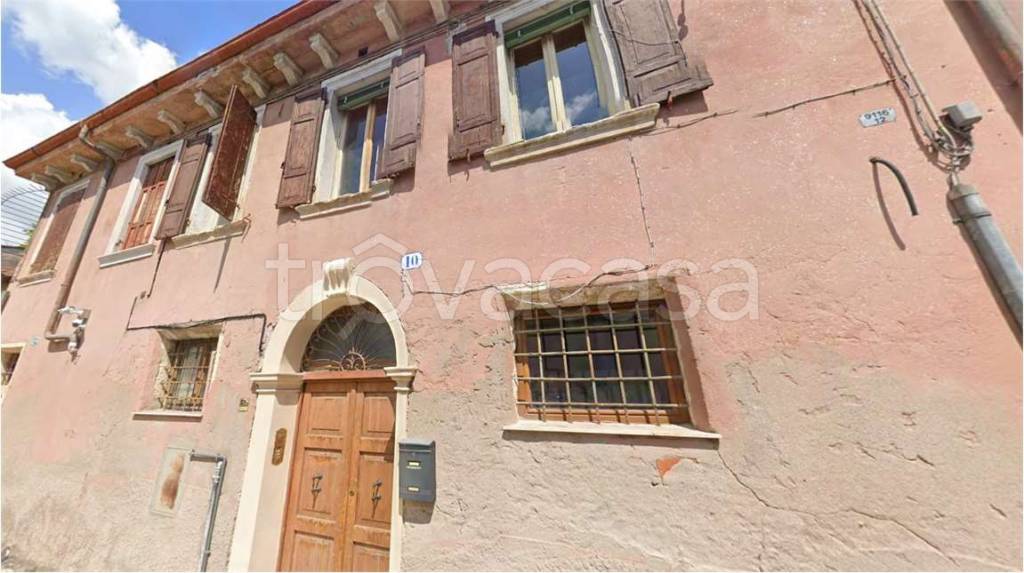 appartamento in vendita a Verona in zona Veronetta