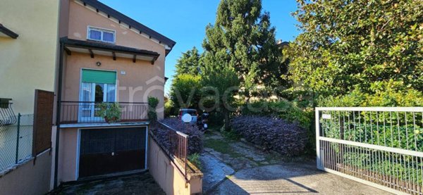 casa indipendente in vendita a Verona in zona Cadidavid