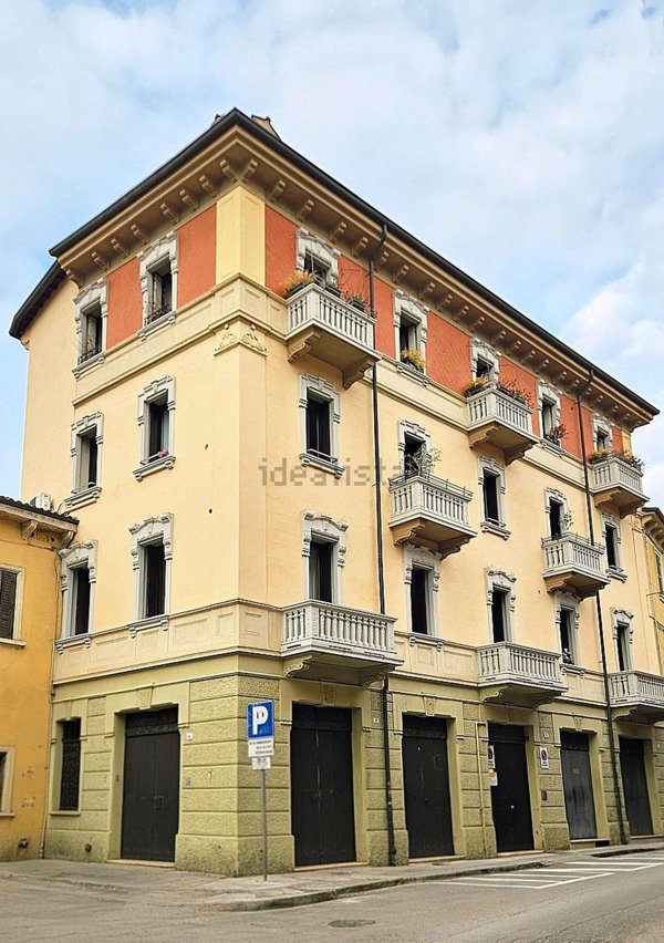 negozio in vendita a Verona in zona Veronetta