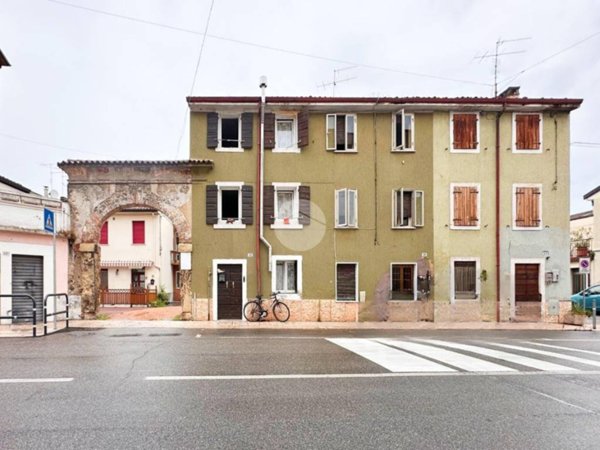 casa indipendente in vendita a Verona in zona San Michele Extra