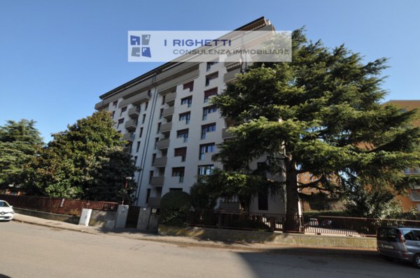 appartamento in vendita a Verona in zona Centro Storico